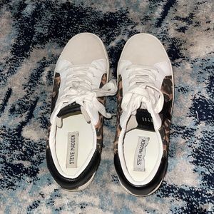 Steve Madden sneakers